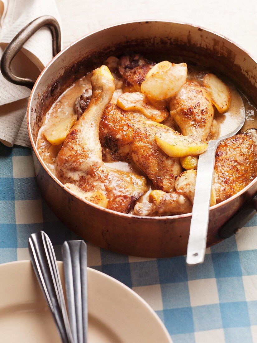 Chicken with apples and cider