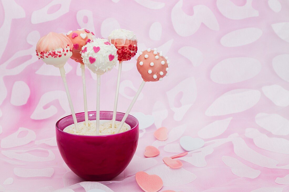 Rosa Cake Pops zum Valentinstag