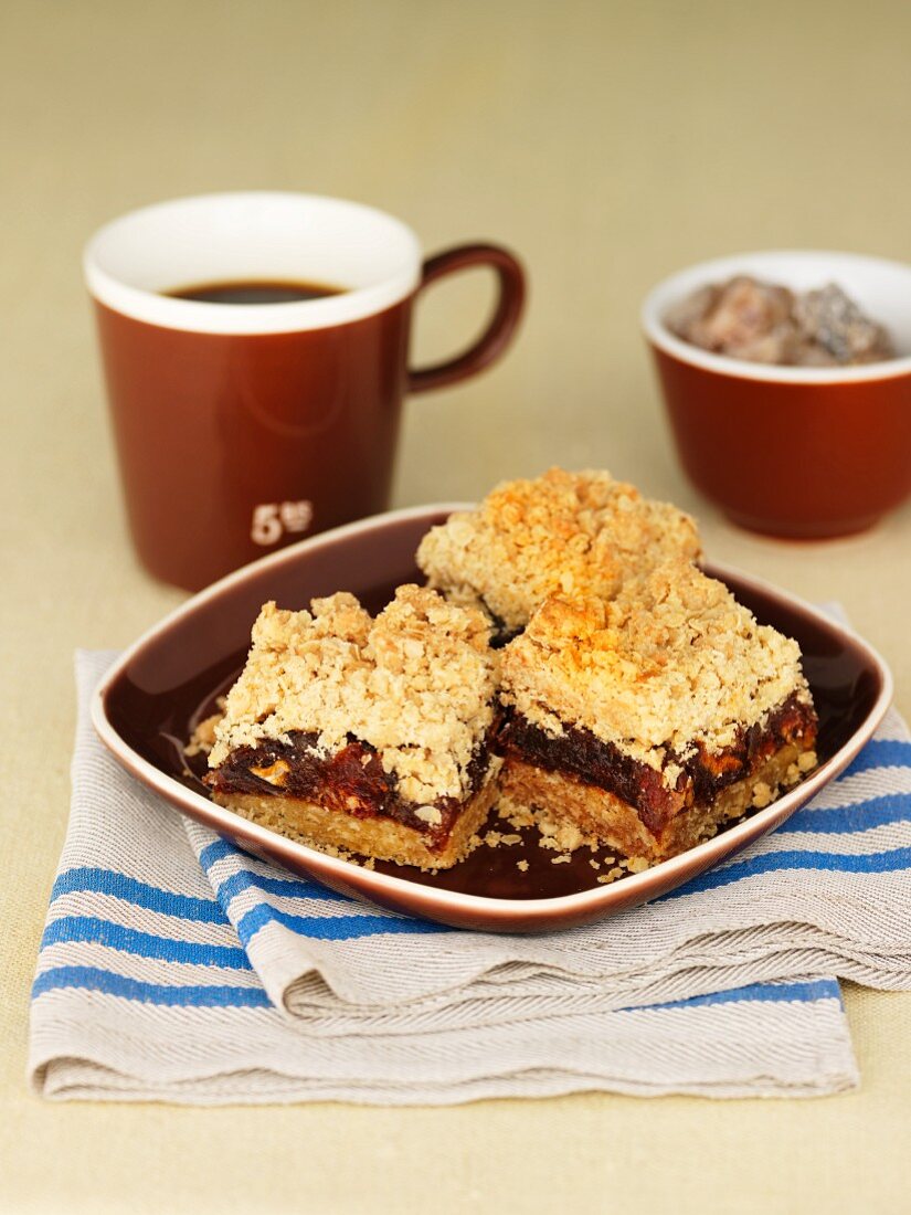 Date-streusel bars and coffee