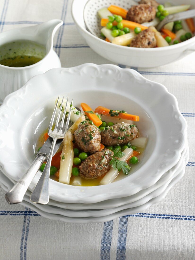 Leipziger Allerlei (German vegetable stew) with meatballs