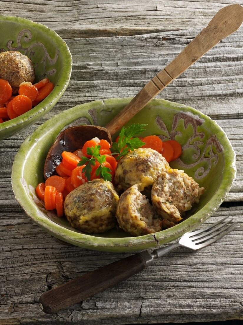 Madame meatballs with carrots