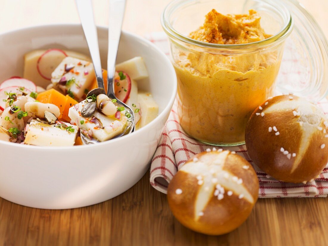 Pumpkin and cheese salad with paprika and potato spread