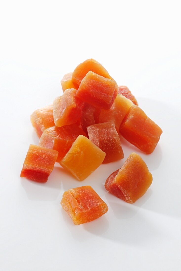 Dried papaya cubes