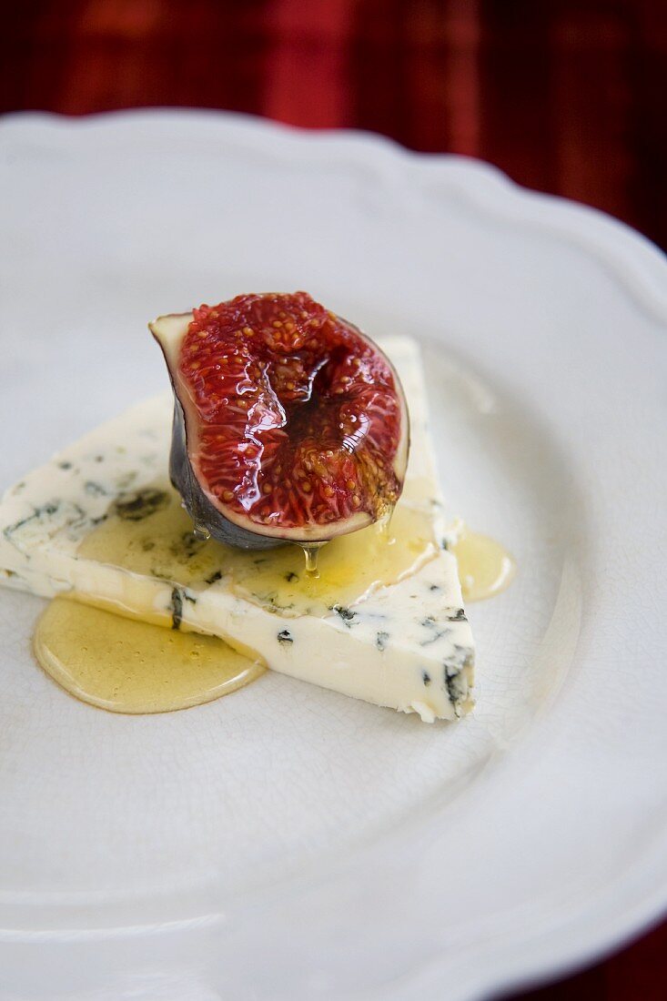 Blue Cheese with Fig and Honey