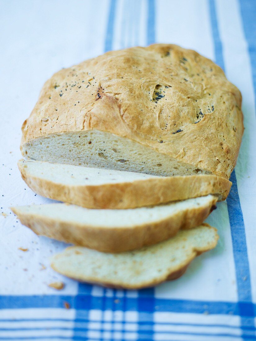 Sunflower seed bread with poppy seeds