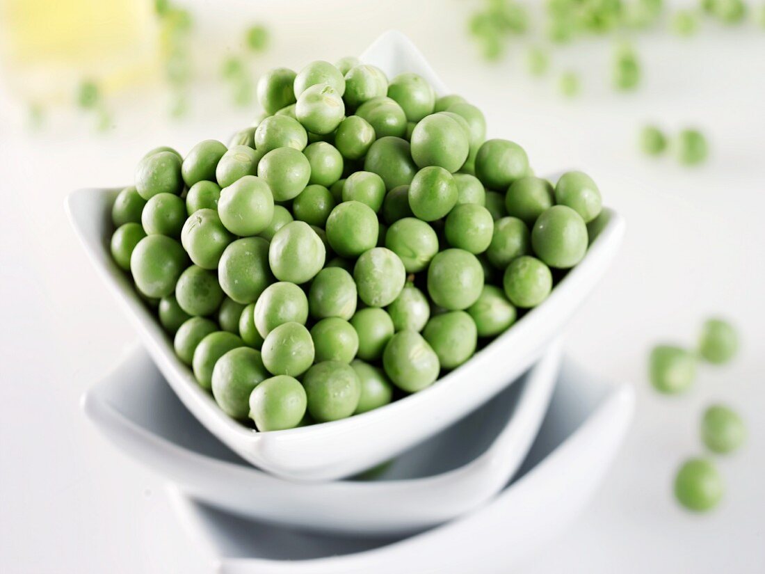 A bowl of fresh peas