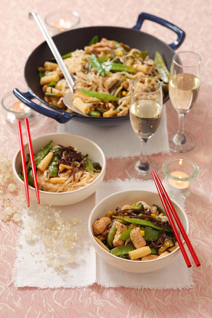 Fried noodles with chicken and vegetables for Christmas