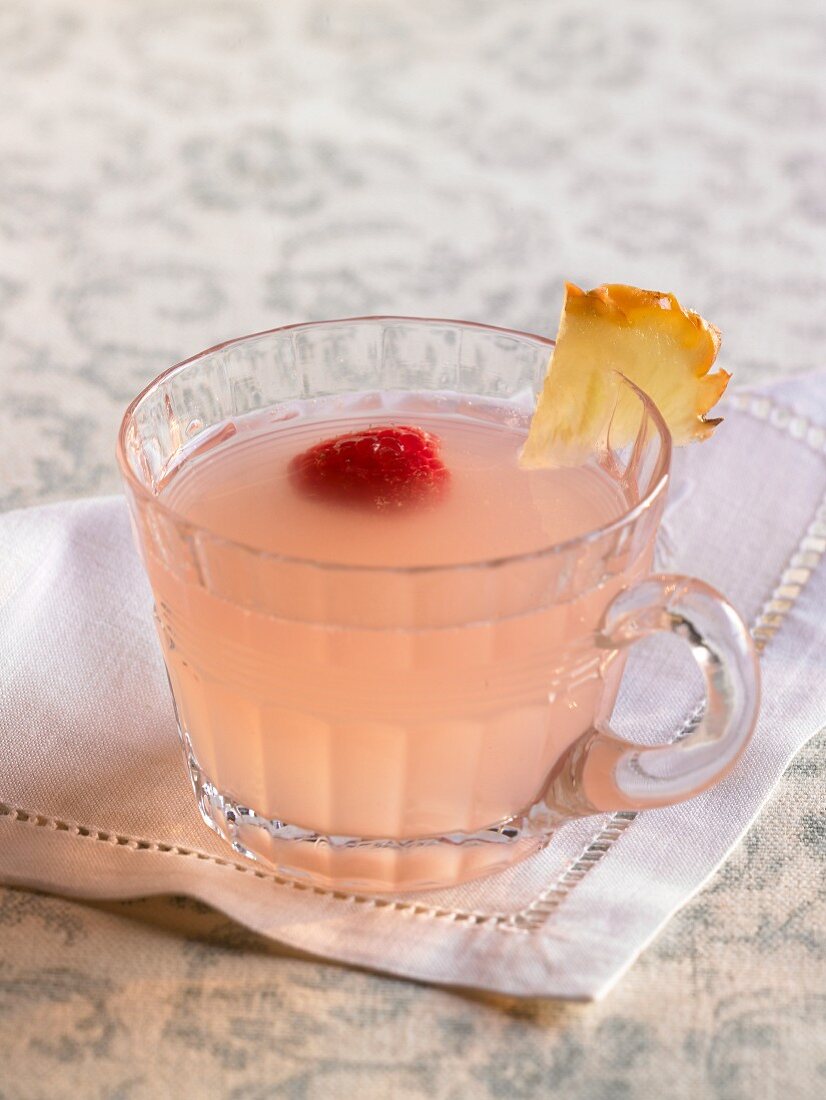 Pink Lemonade Punch im Glas