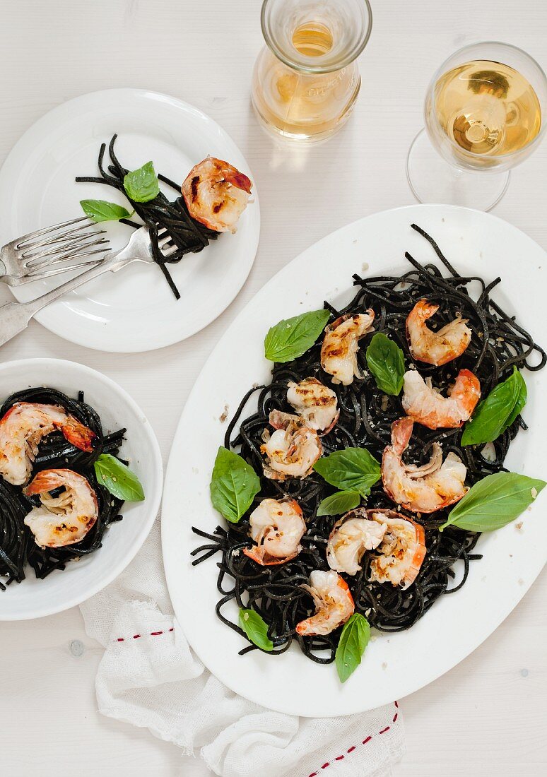 Tagliolini neri ai gamberi (squid tagliolini with shrimps)