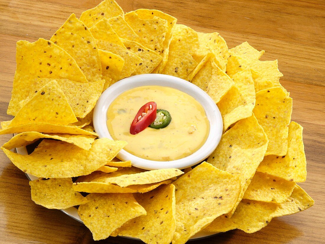Tortilla Chips with Salsa con Queso
