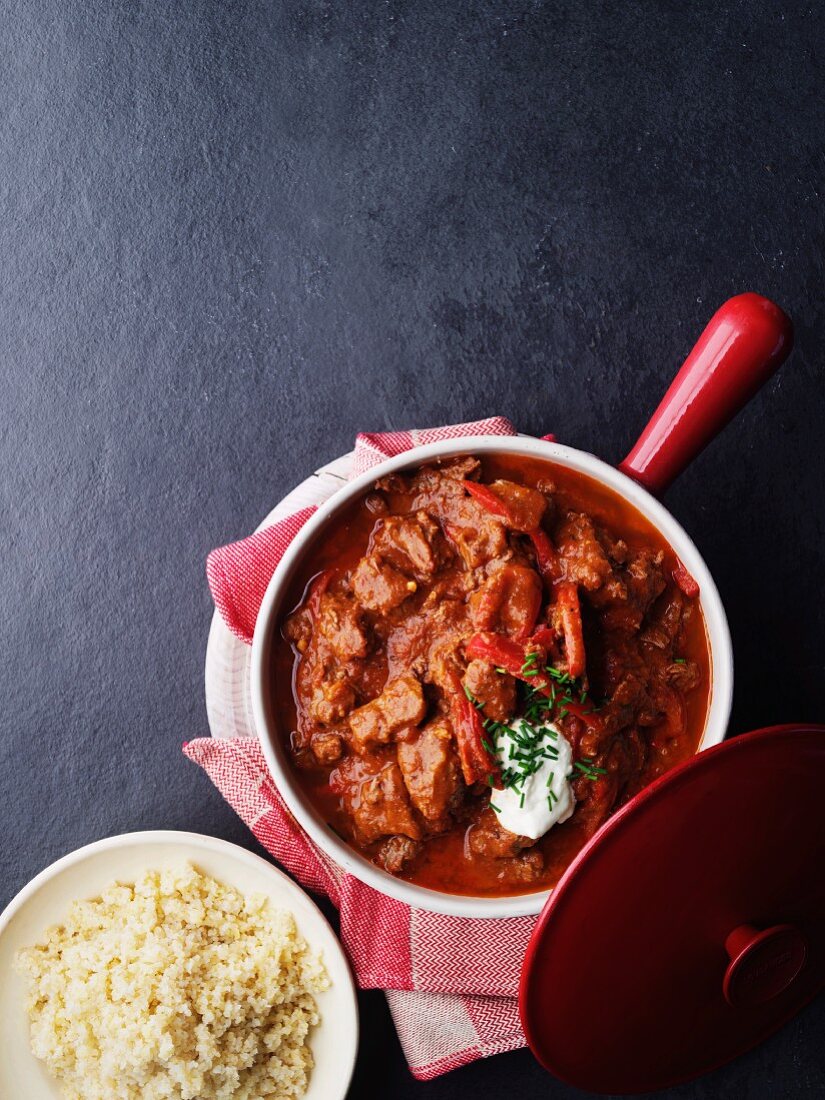 Rindergulasch mit Bulgur