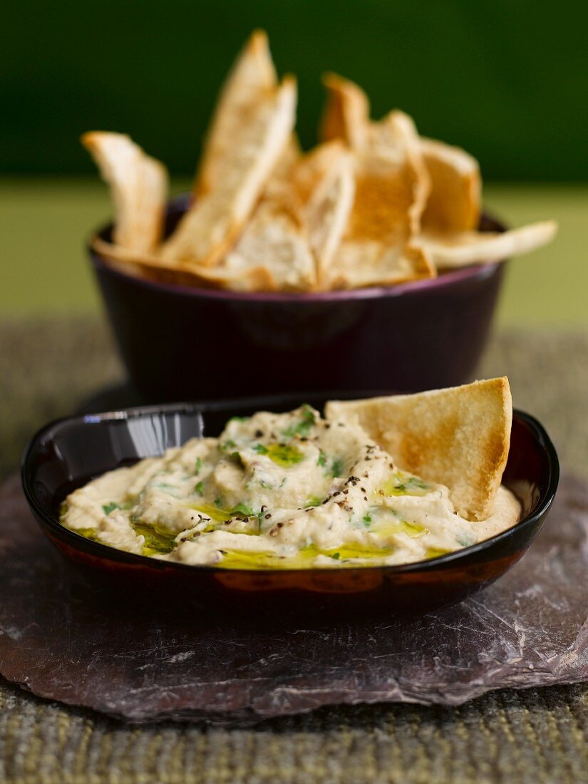 Hummus and flatbread