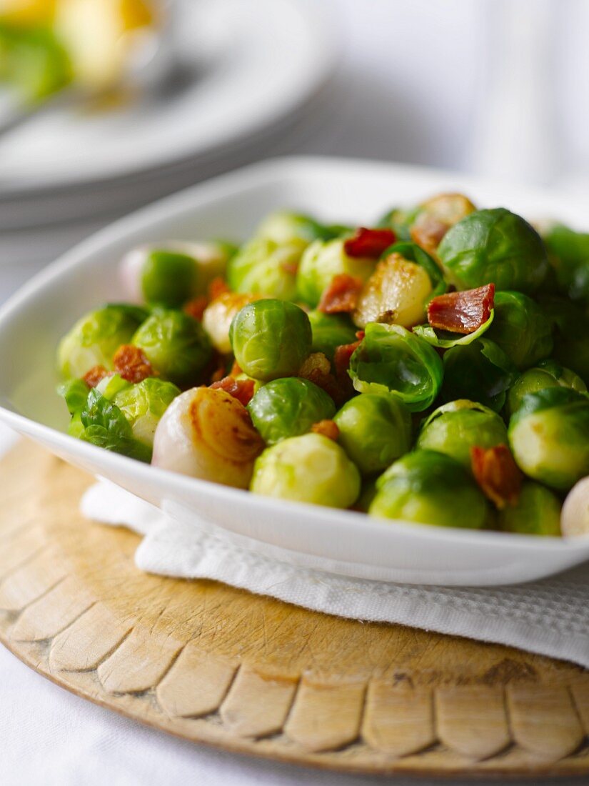 Rosenkohl mit Bacon und Zwiebeln