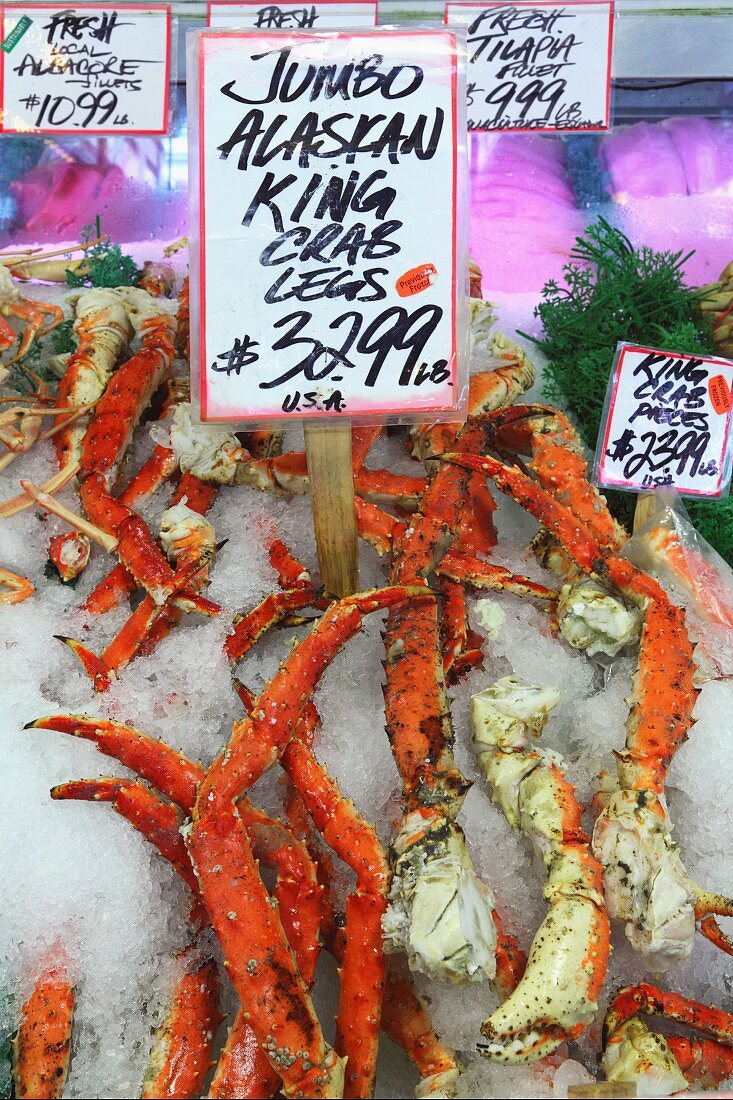 Alaska king prawns at the Pike Place Fish Market, Seattle, USA