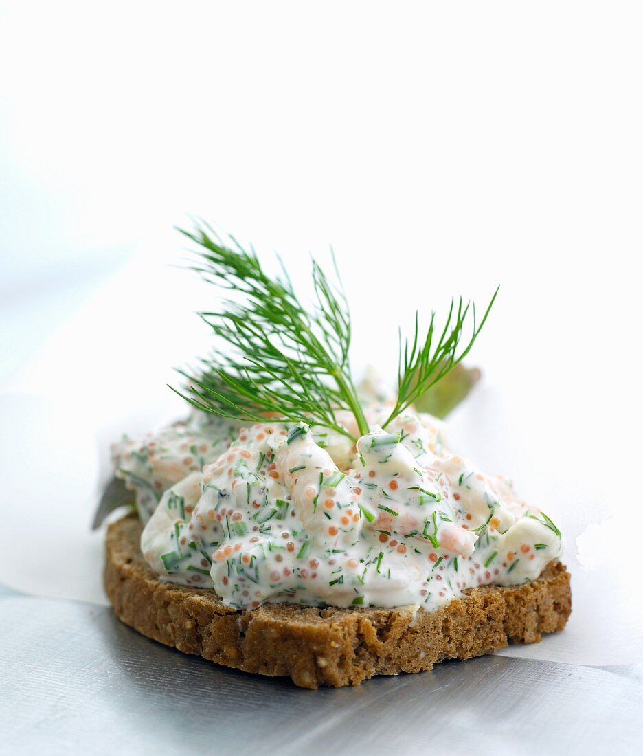 Smörrebröd mit Krabbensalat (Dänemark)