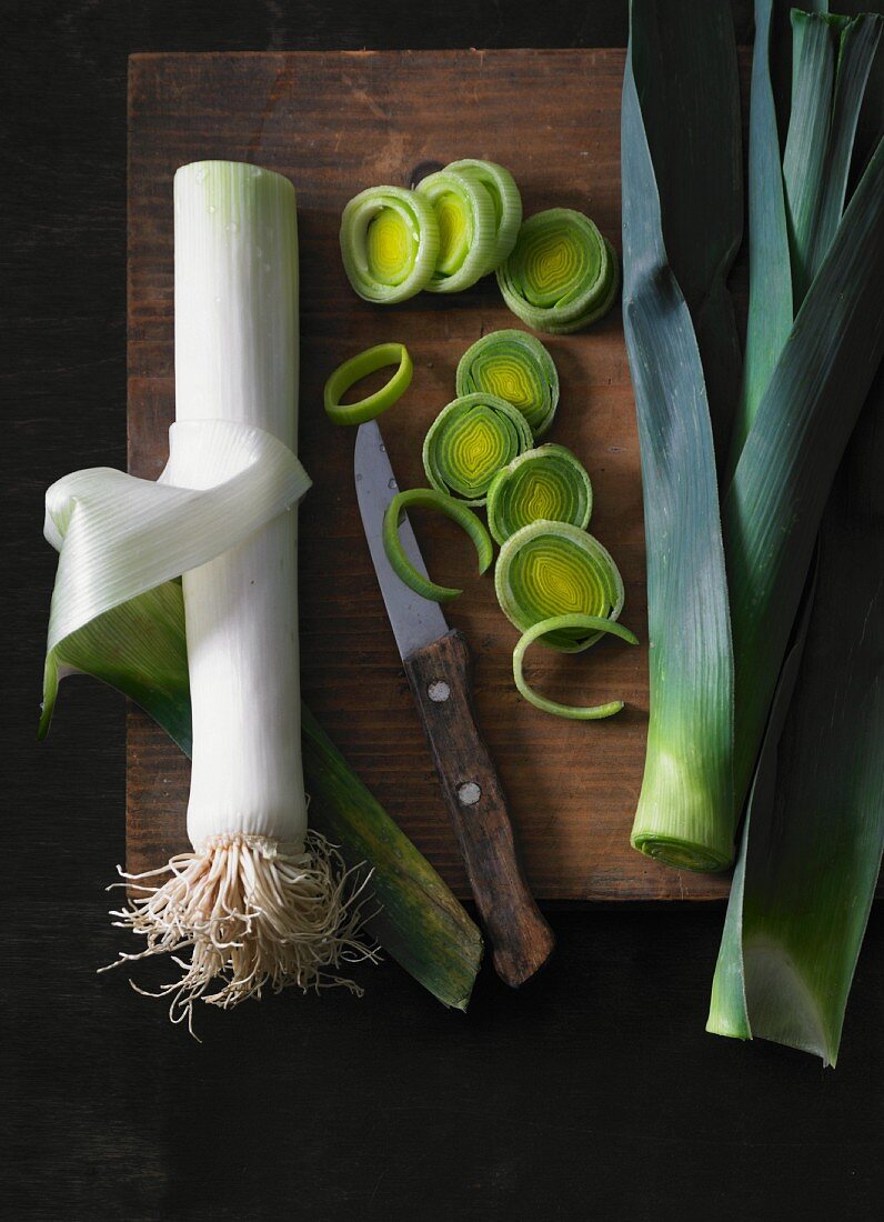 Leek being cleaned and sliced