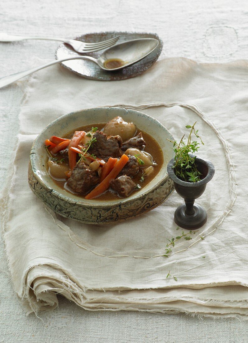 Zwiebelgulasch in Honig- Balsamicosauce