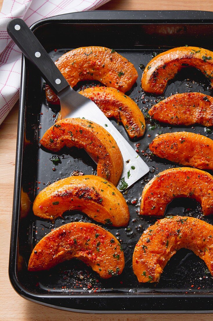 Oven-roasted pumpkin slices