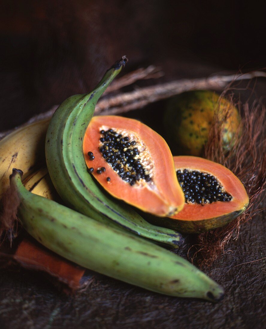 A papaya and plantains