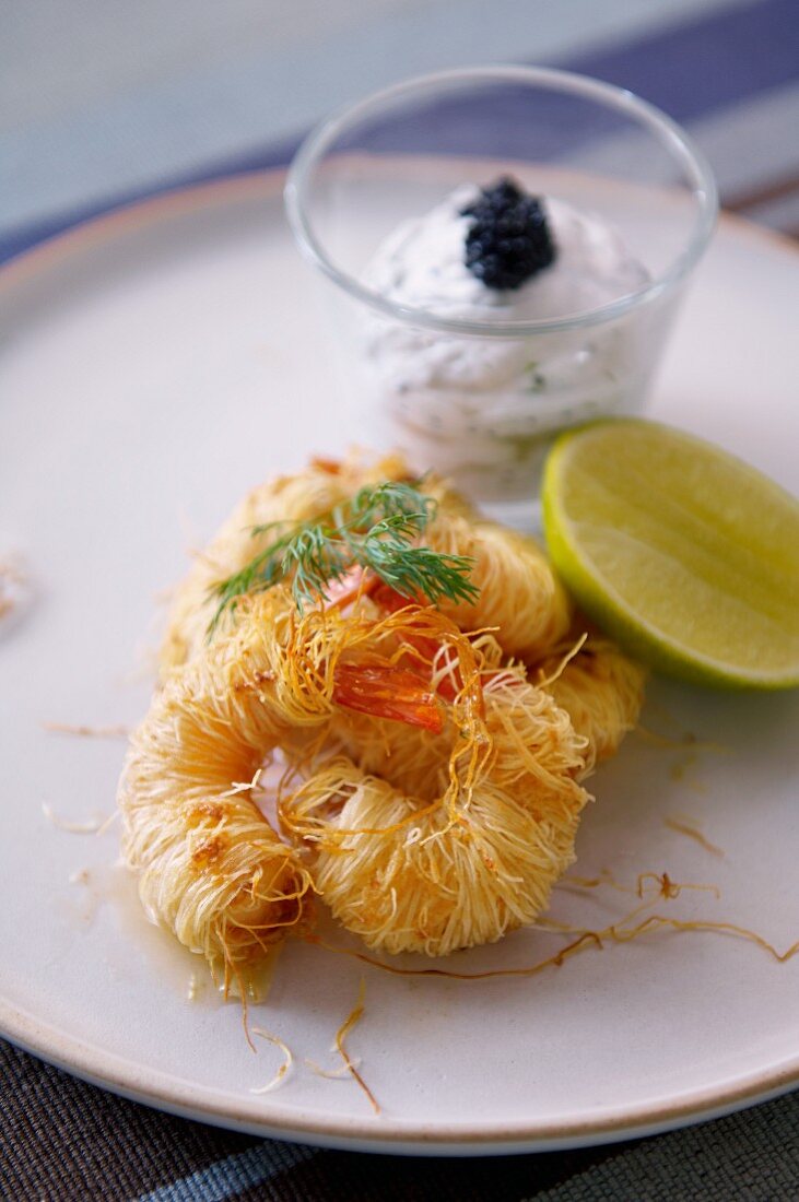 Crispy prawns with a dip