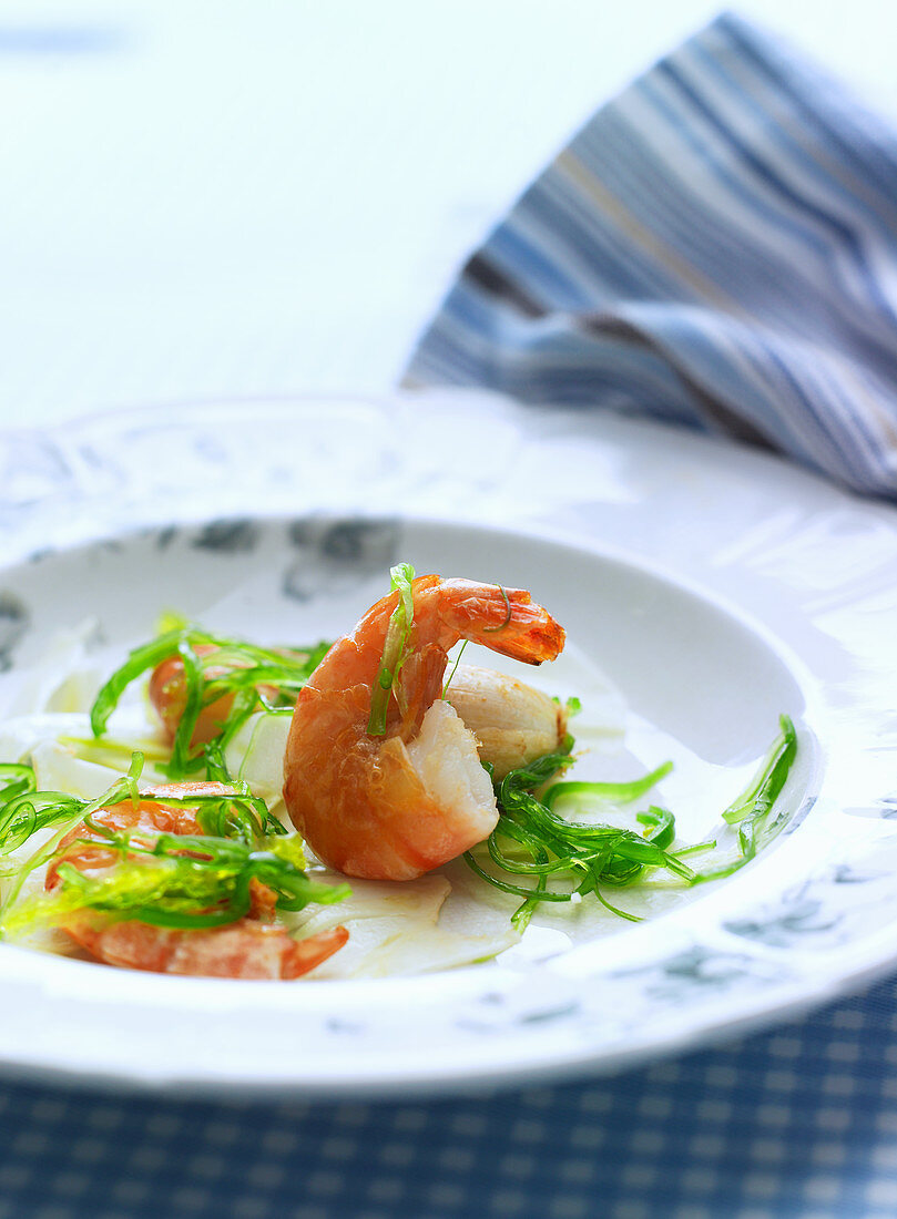 King prawns with a seaweed medley