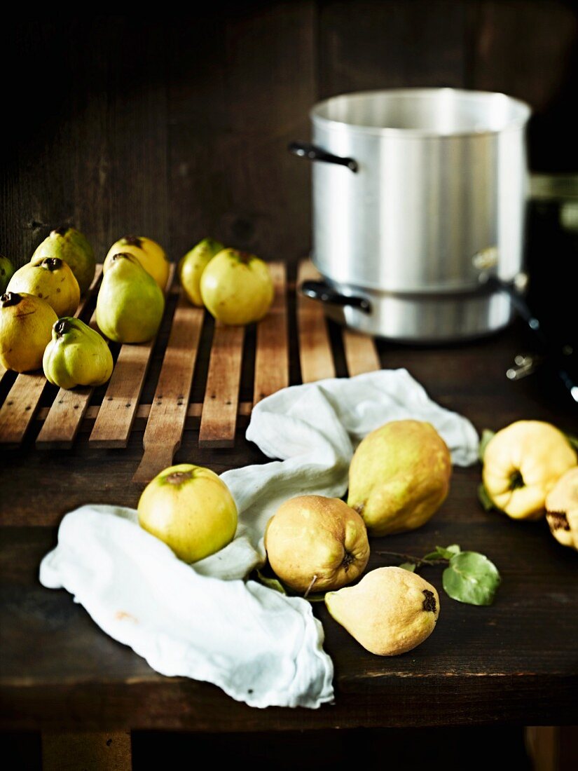 Quinces for preserving