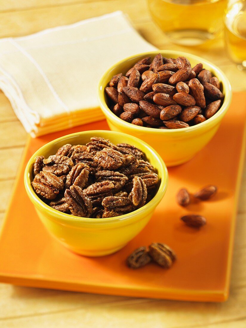 Spiced pecan nuts and almonds