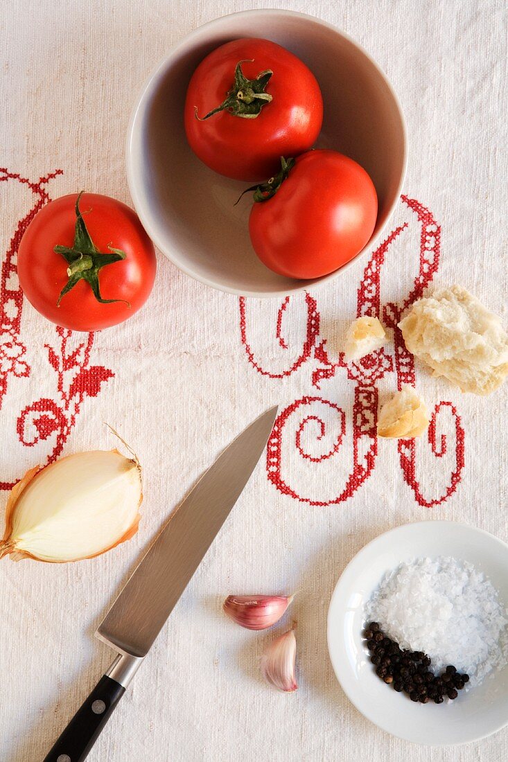 Ingredients for gazpacho