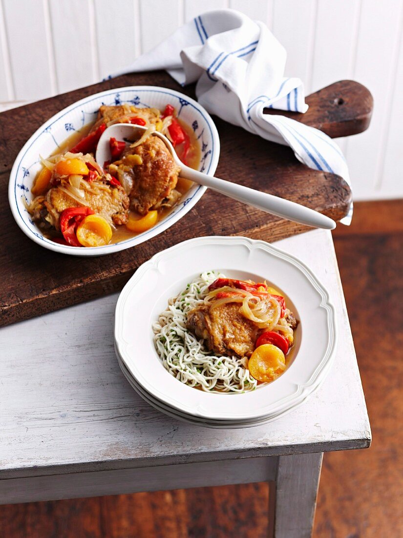 Braised chicken with apricots and peppers