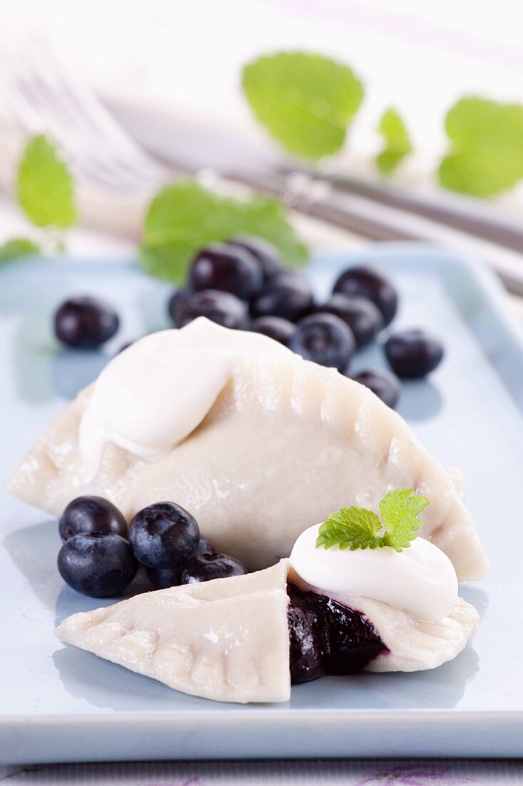 Süsse Ravioli mit Heidelbeeren (Dessert aus Polen)