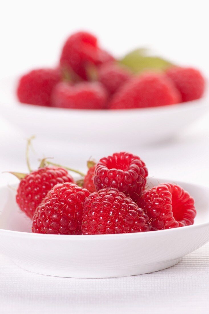 Fresh raspberries in a dish