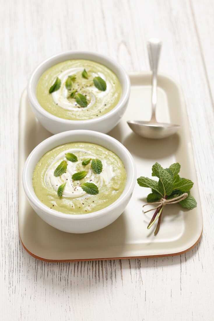Cream of green pea soup with mint
