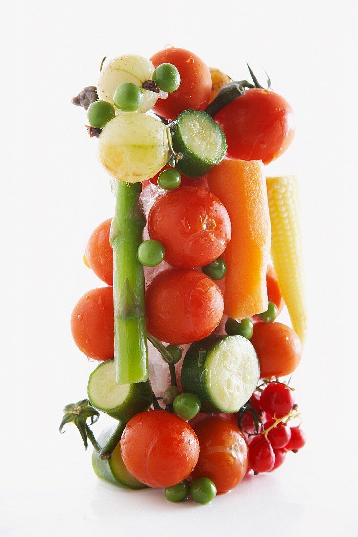 Vegetable tower with red currants