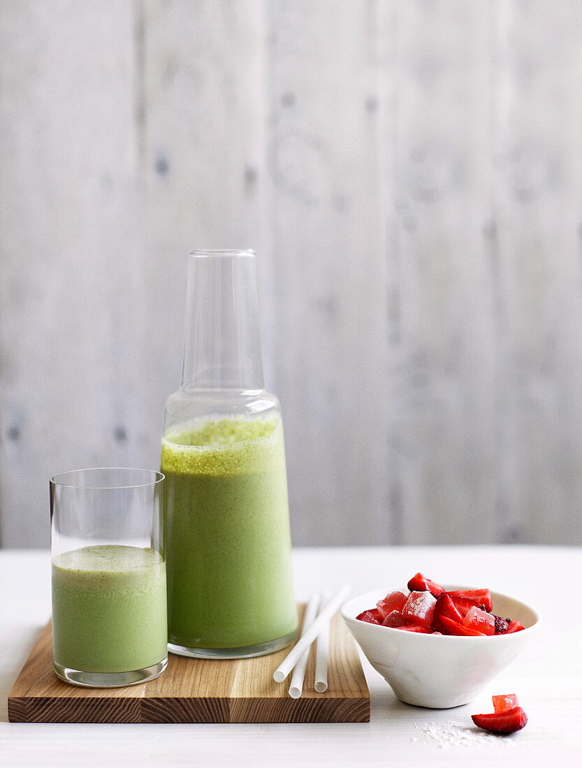 A basil smoothie with strawberries