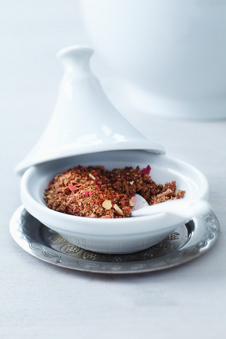 A dish of Oriental spices