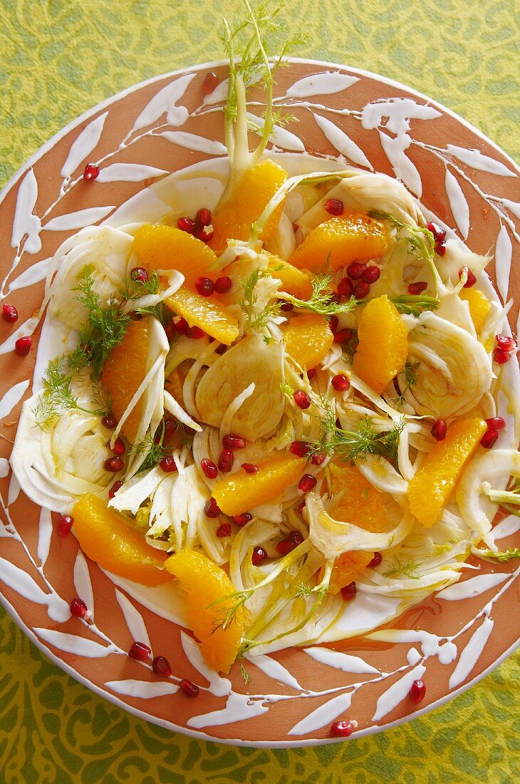 Fennel salad with oranges and pomegranate seeds