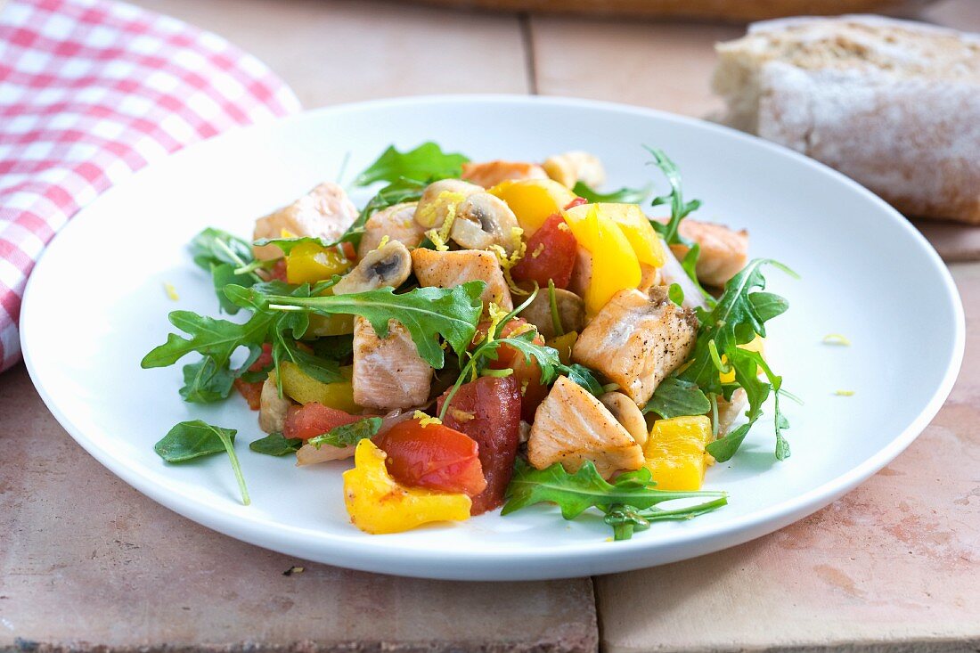 Vegetable salad with salmon