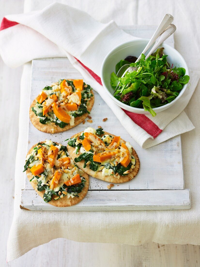 Pizzette alla zucca (Minipizzen mit Kürbis, Spinat & Ricotta)