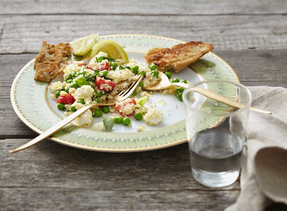 Couscous salad with chicken curry