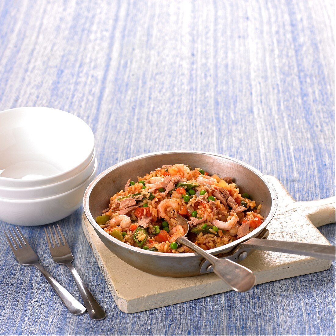 Jambalaya with tuna and prawns