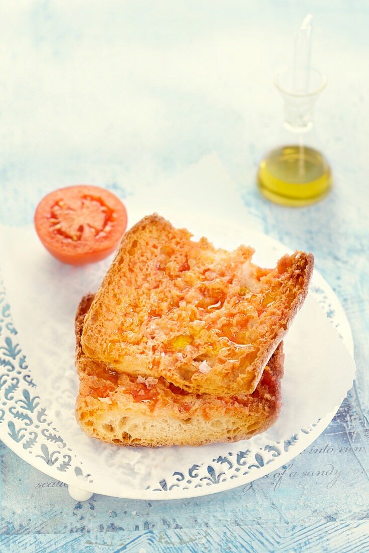 Pan Tumaca (tomato bread, Spain)