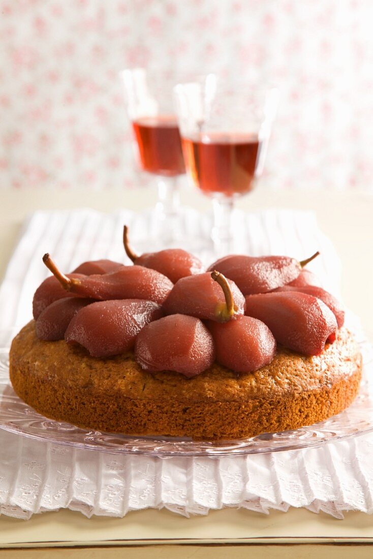 Pear cake with red wine pears