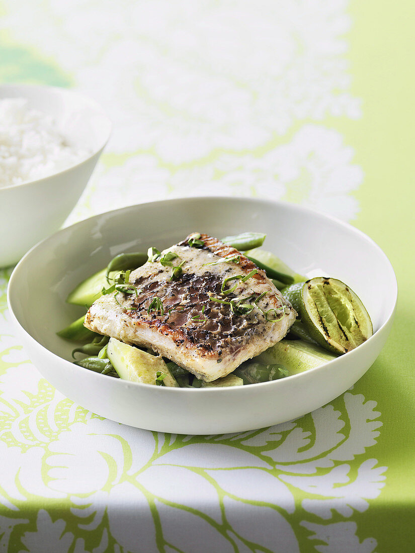 Barramundi with vegetables and Thai dressing