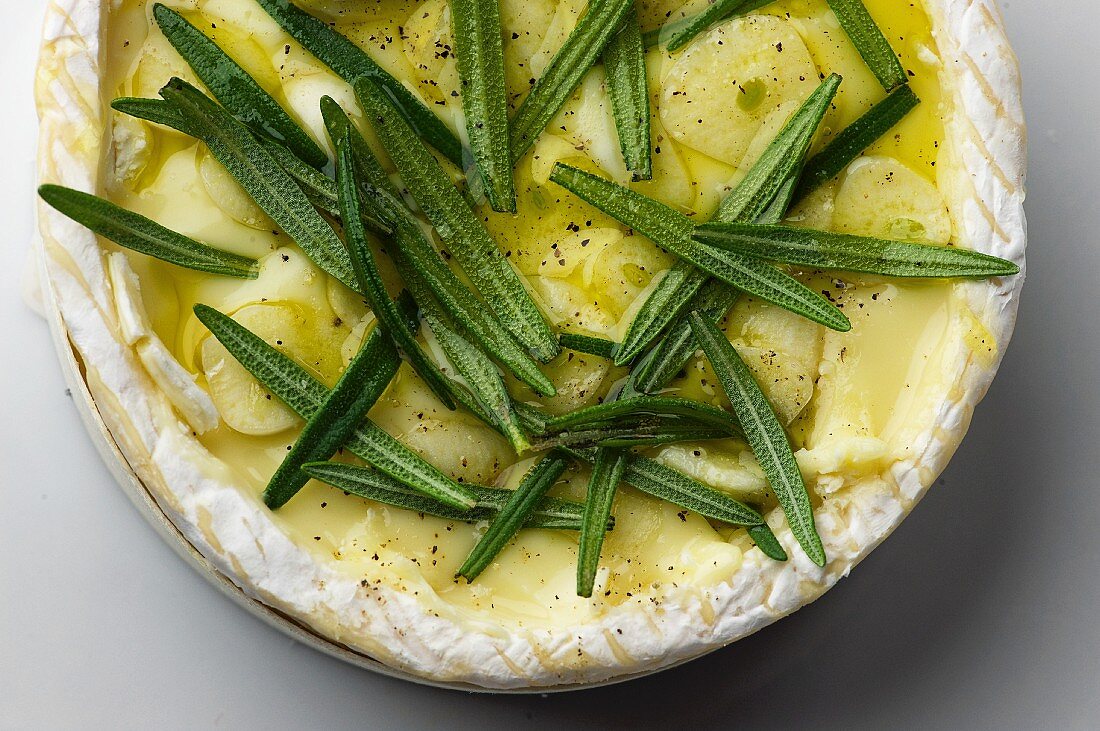 Camembert Cheese with Sliced Garlic and Rosemary; From Above
