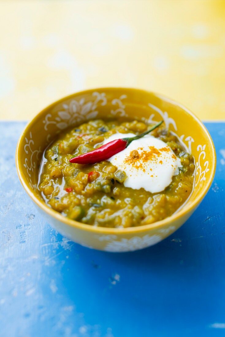 Lentil soup with chilli and turmeric