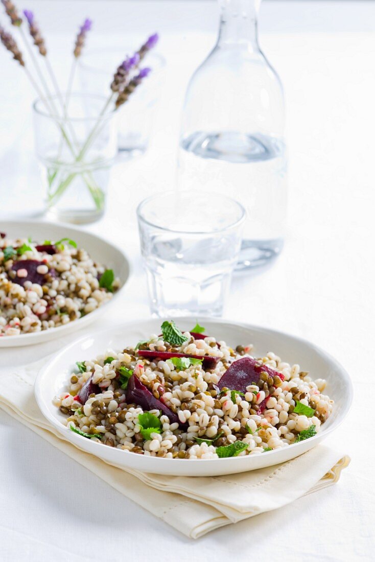 Barley with lentils, coriander and beetroot