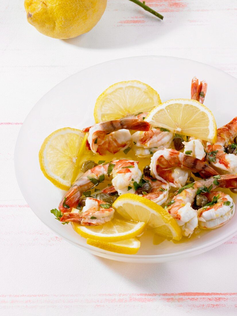 Prawns with lemons