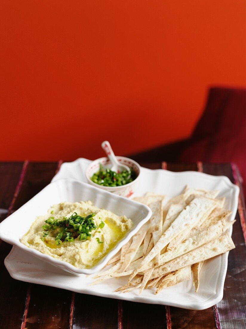 Hummus and tortilla chips (Mexico)