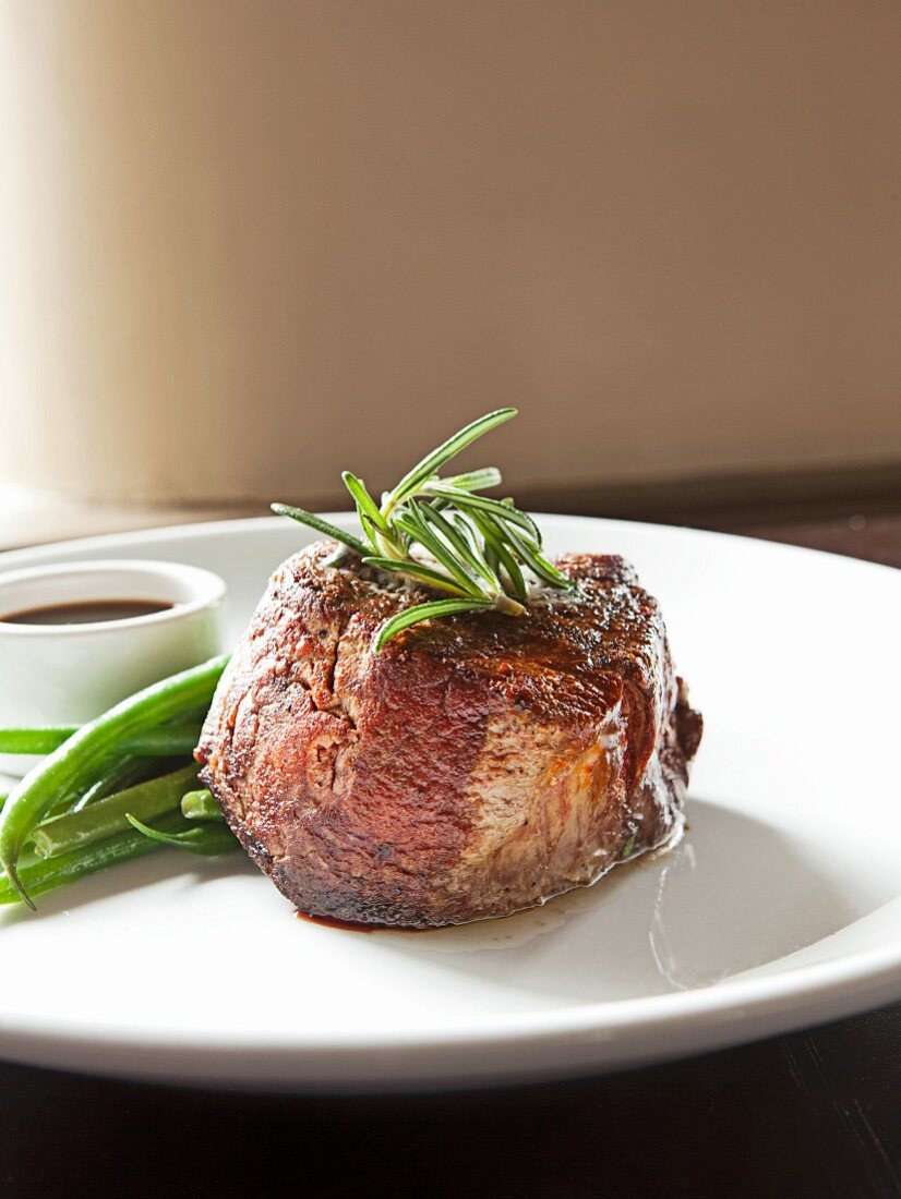 Beef Fillet with Rosemary and Green Beans