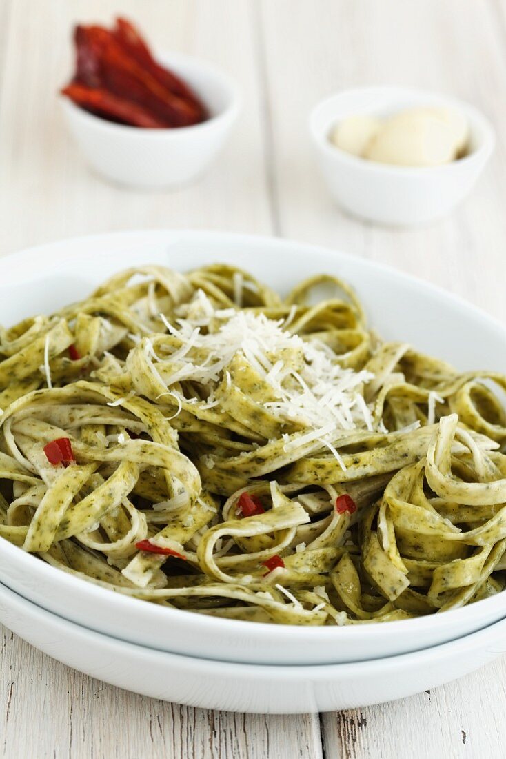 Ramson tagliatelle with dried chilli peppers, garlic and Parmesan cheese